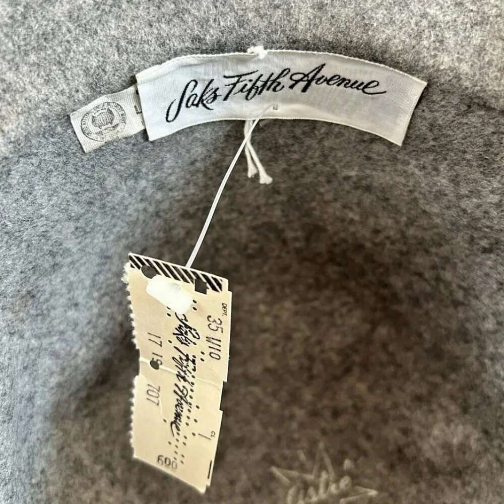 NOS Vintage Saks Fifth Avenue ASTRE Ladies Bucket Wool Hat - Grey